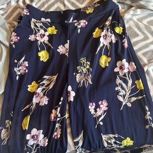 New York and company size medium pants.